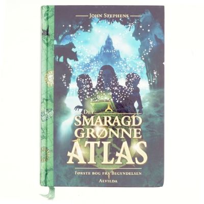 Det smaragd grønne atlas af John Stephens (Bog)
